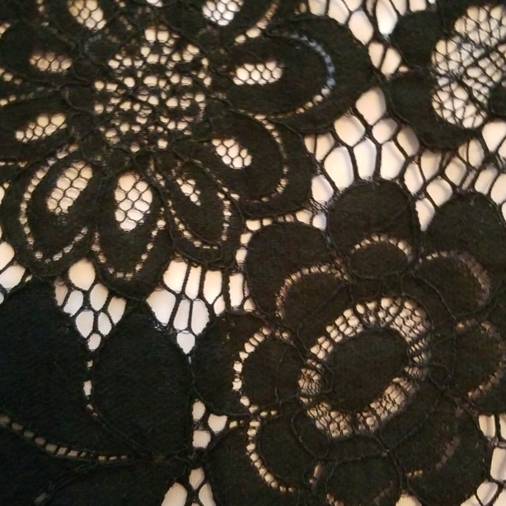 Dress - Picture 4 of 4